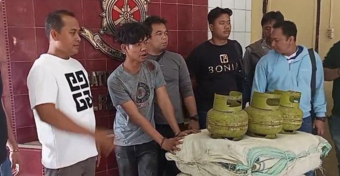 Polisi Tangkap Kawanan Pencuri Spesialis Bongkar Warung di Asahan, 1 Ditembak